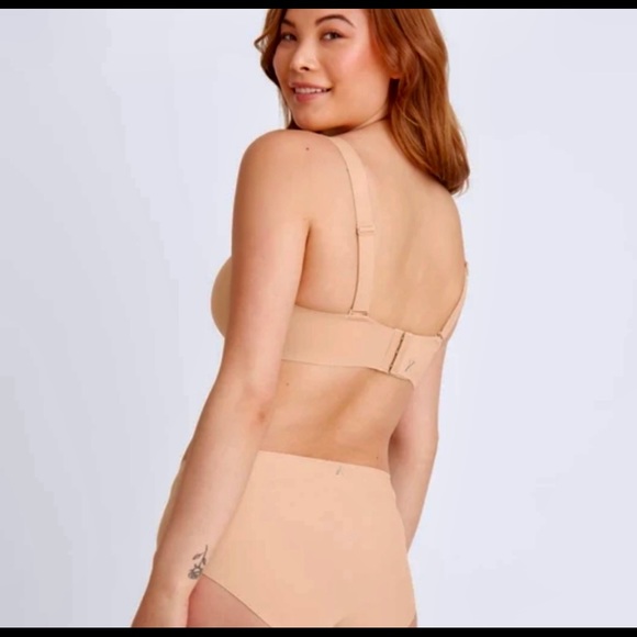 Knix Padded Wide Strap V-Neck Convertible Strap - Picture 2 of 8